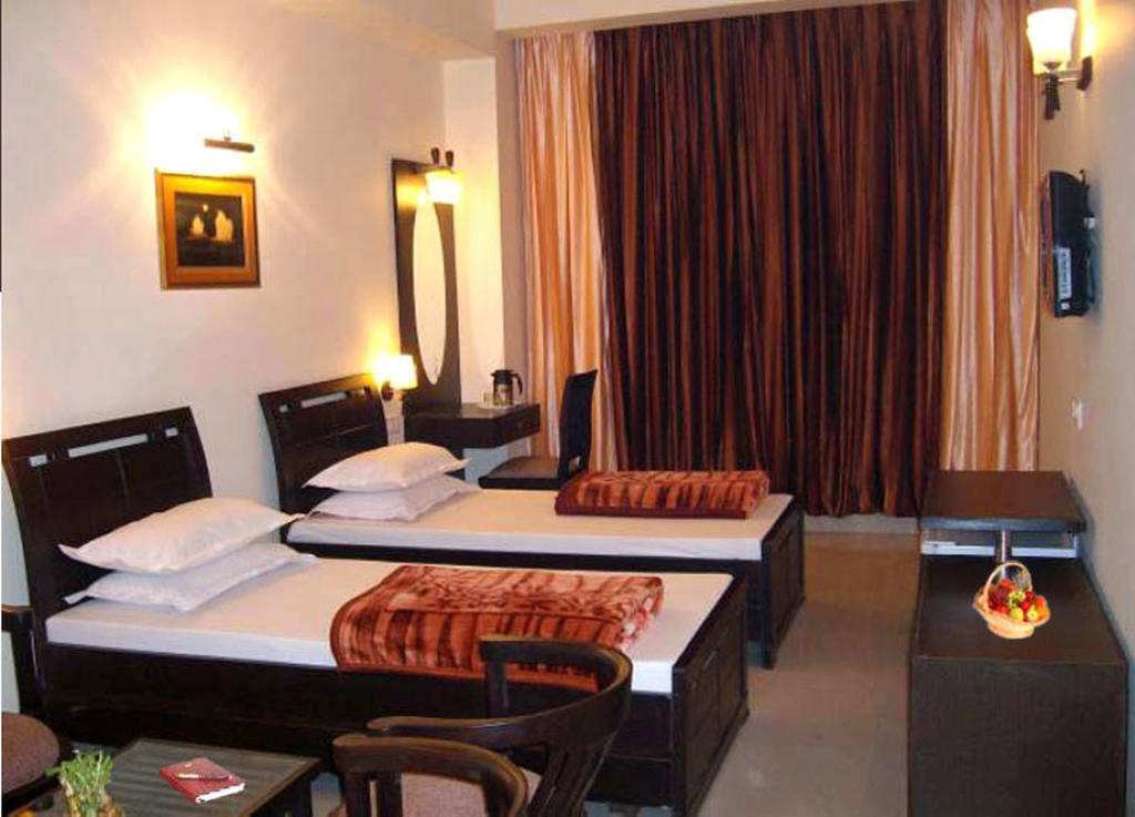 Hotel Hong Kong Inn Amritsar Chambre photo