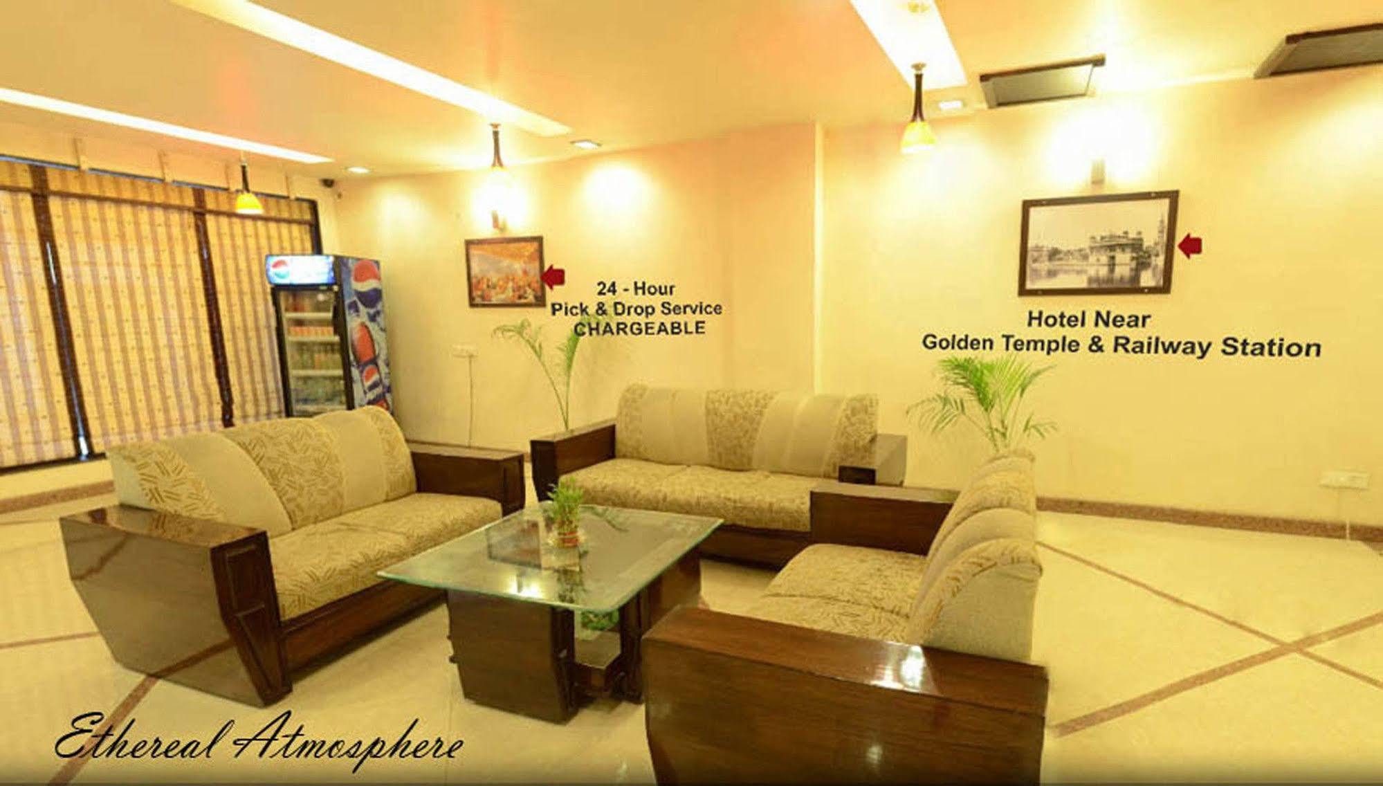 Hotel Hong Kong Inn Amritsar Extérieur photo