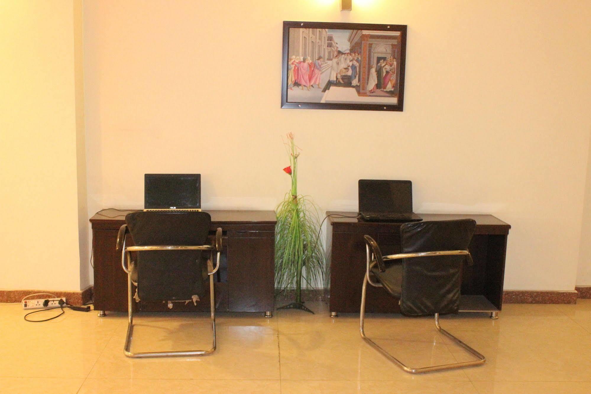 Hotel Hong Kong Inn Amritsar Extérieur photo